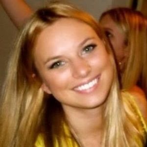 Meet your Posher, Nina